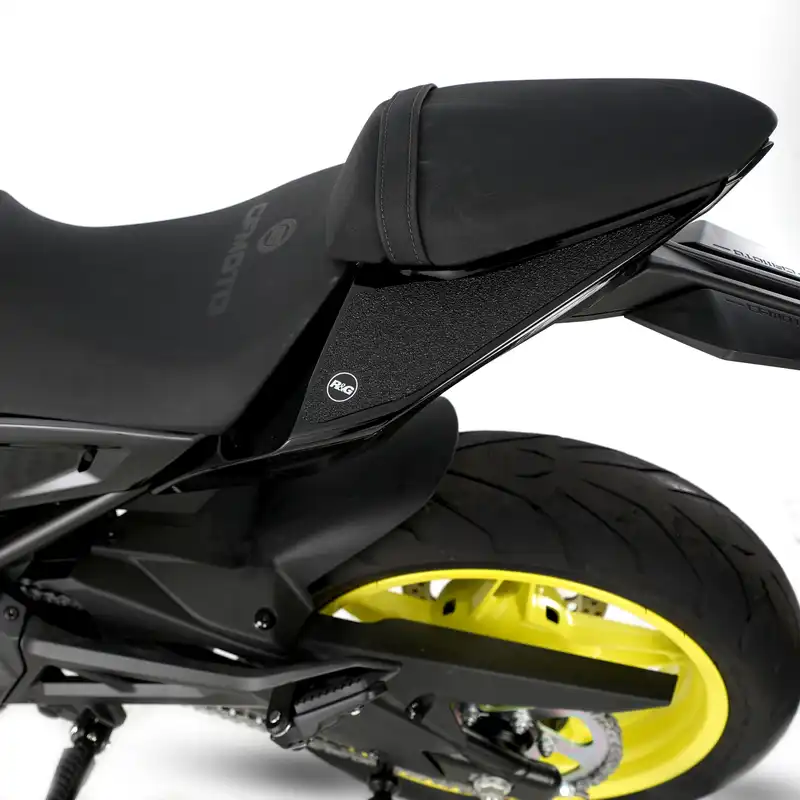 R&G Scuff Guard for CFMoto 650NK '22-