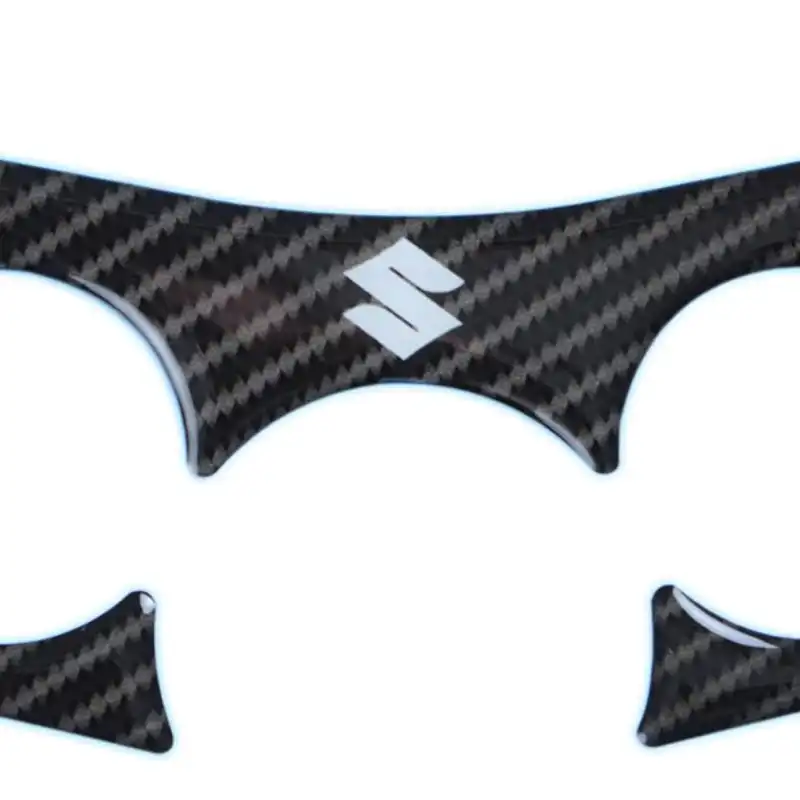Red Dynamic Carbon Fibre Yoke Pad for the Suzuki GSR750 '11-'16
