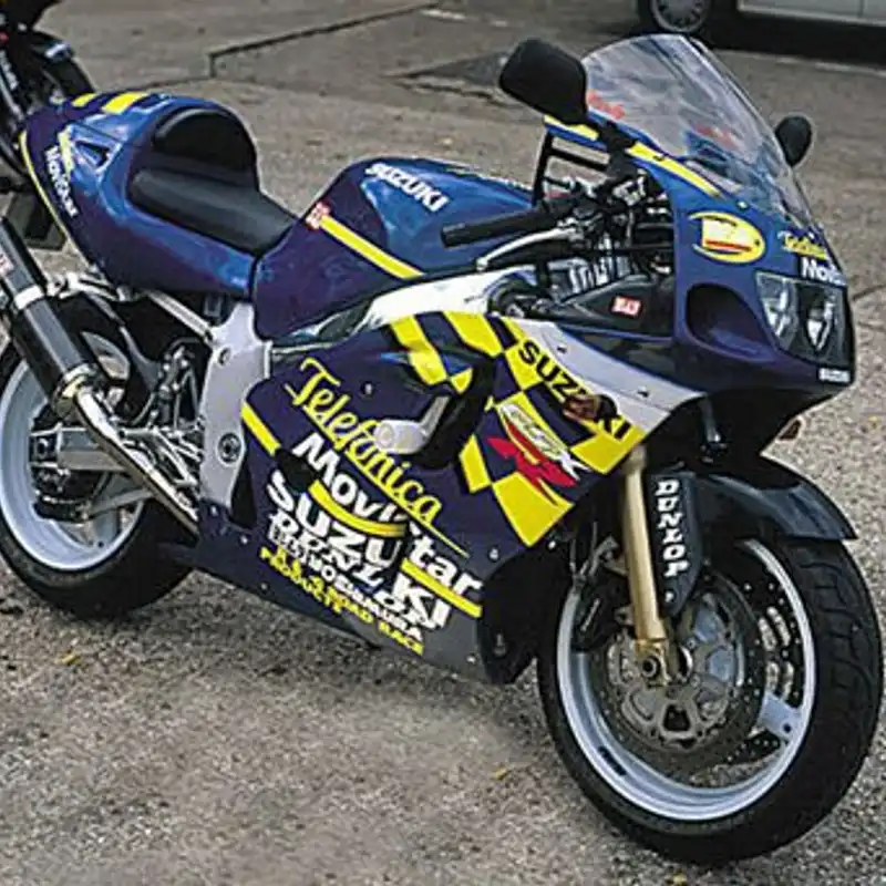 Crash Protectors - Classic Style for Suzuki GSXR600 and the GSXR750 (SRAD) 1996 - 2000