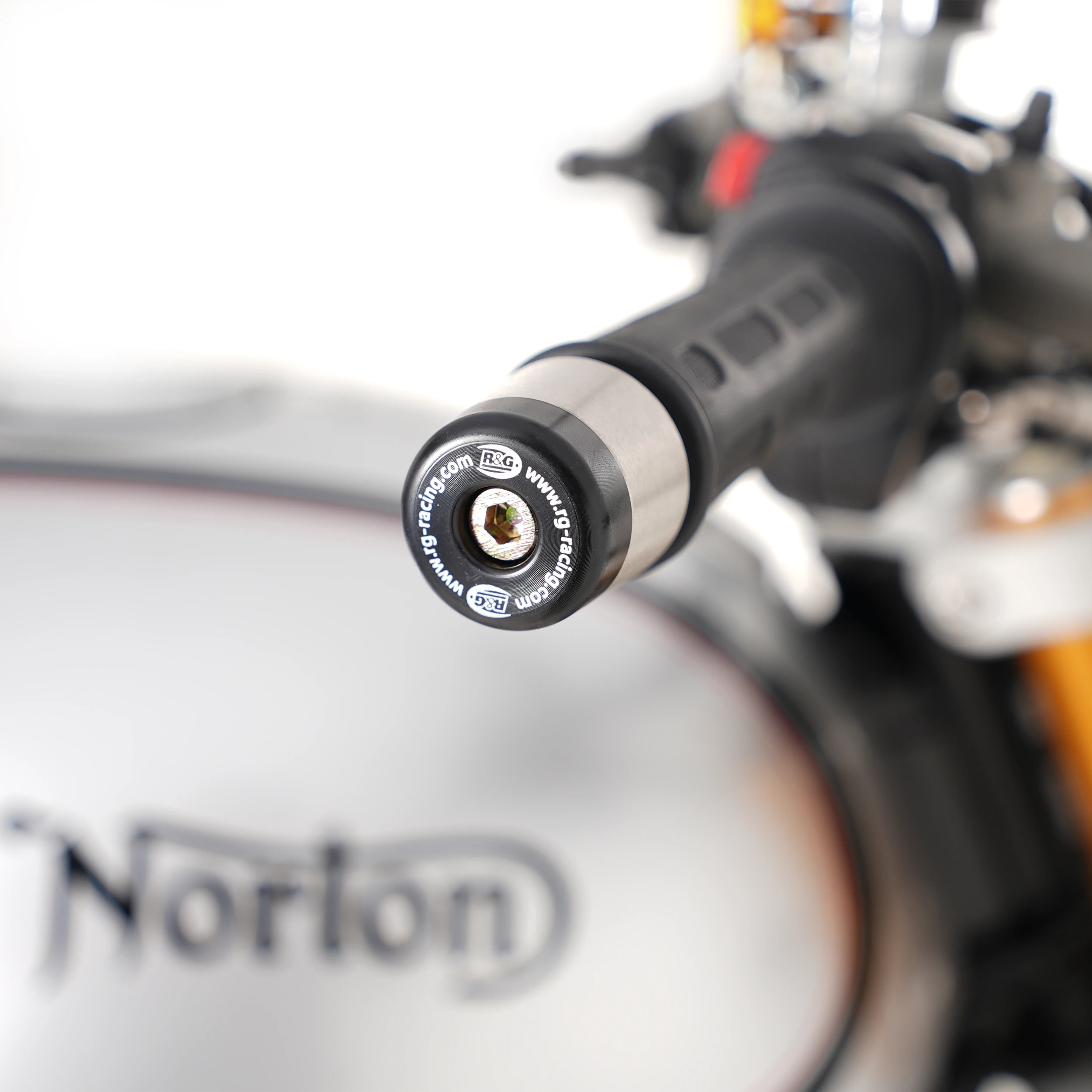 Bar End Sliders for Husqvarna Nuda 900/R, Norton Commando 961 Sport and Zero SRF '19-