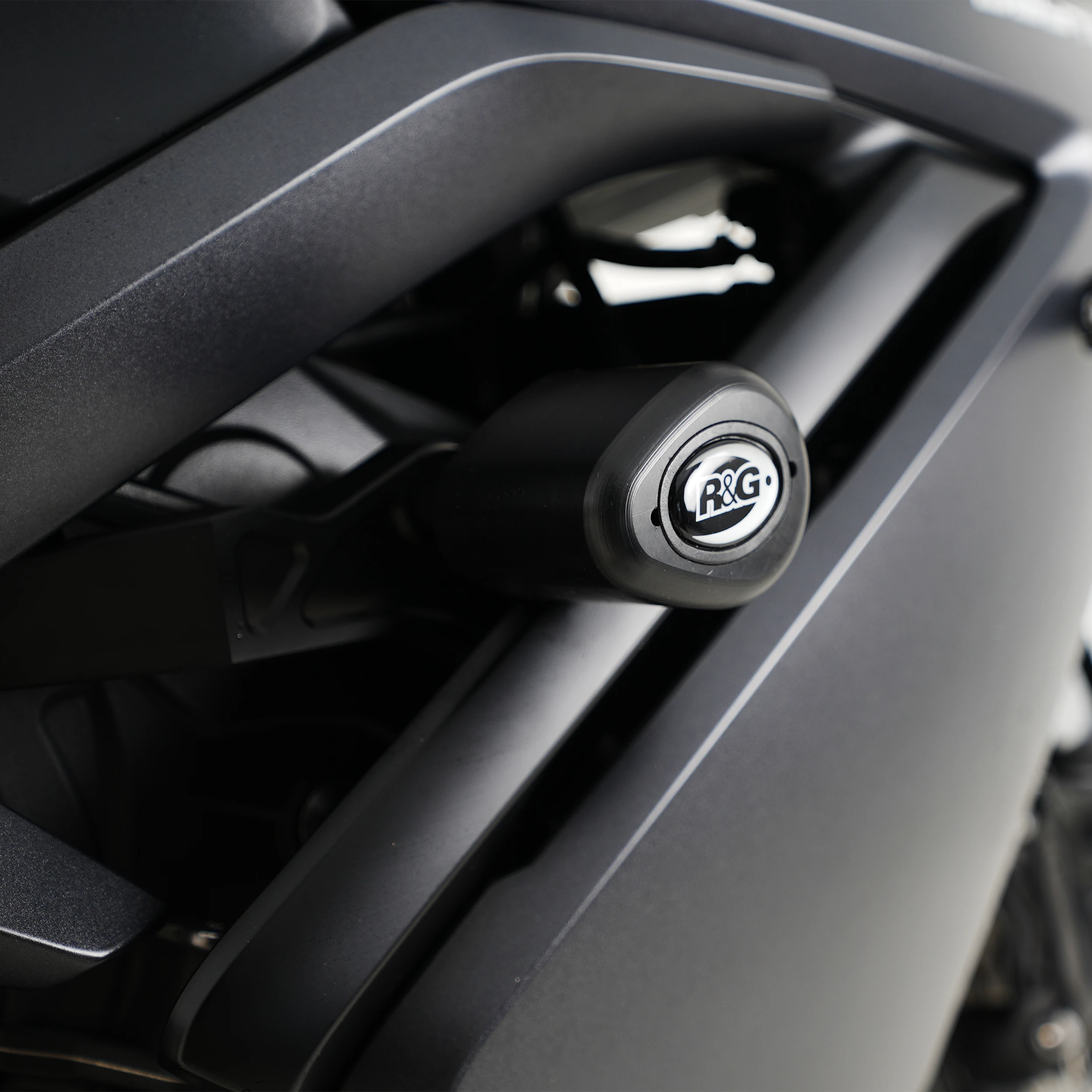 Crash Protectors - Aero Style for Triumph Daytona 660 '24-