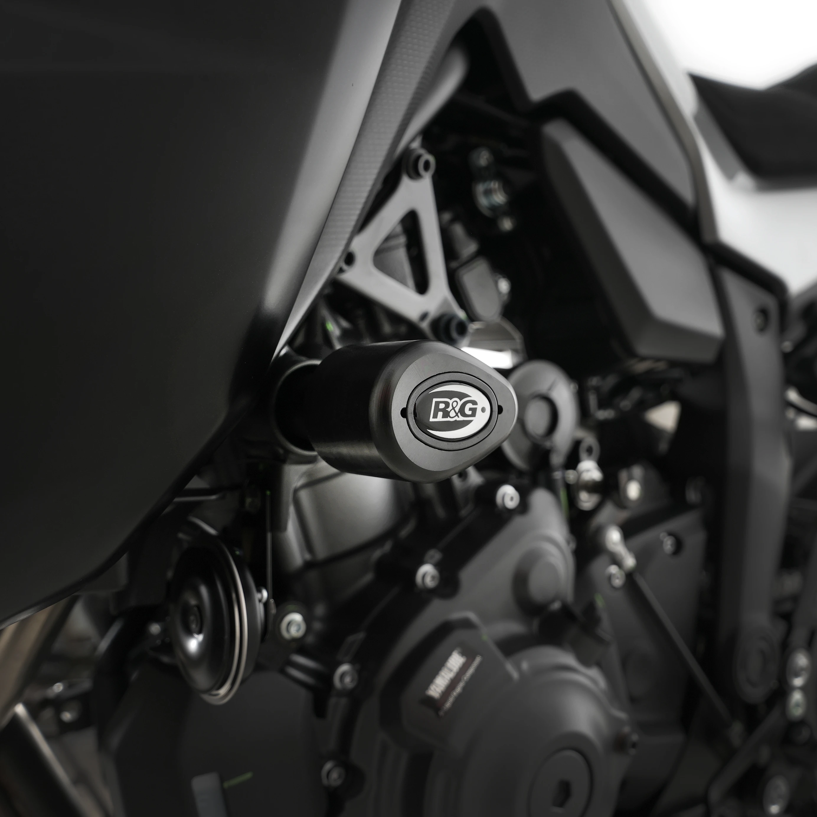 Crash Protectors - Aero Style for Yamaha Tracer 7(GT) '25- ( Non-Drill)