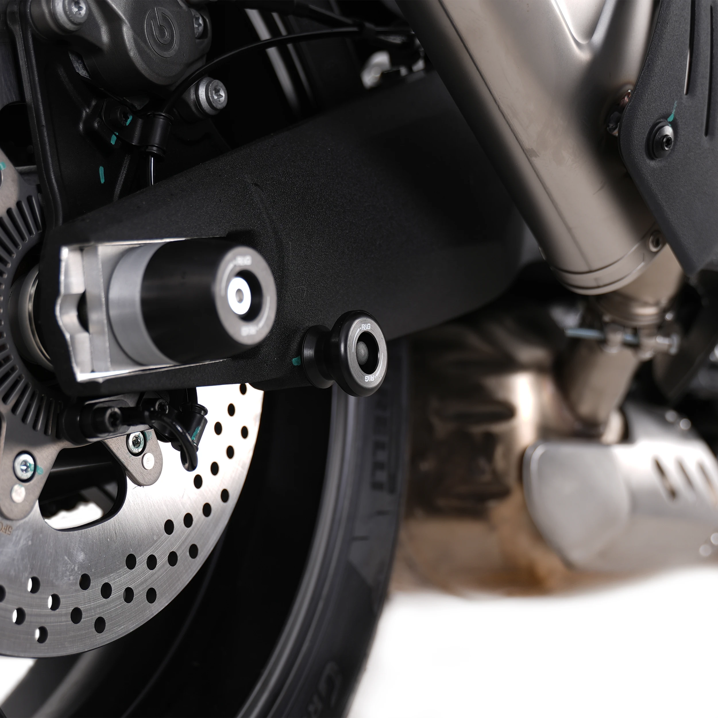 Cotton Reels for Yamaha XSR-125 '21-, YZF-R125 '23-, QJMOTOR SRK 800 '25- & SRK 800 RR '25- 