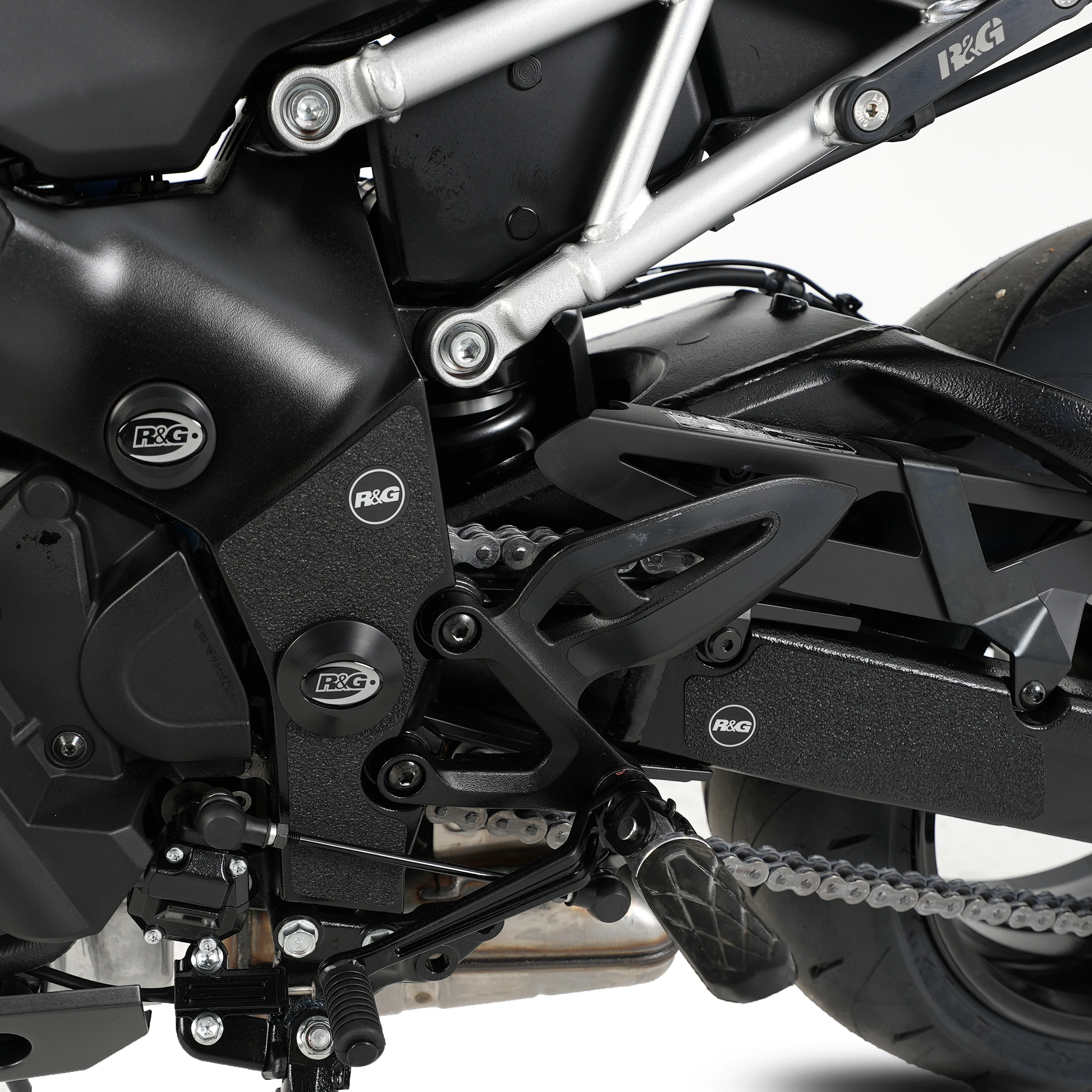 R&G Boot Guard Kit for Suzuki GSX-S1000 '21- & GSX-S1000 GT '22-, SUZUKI GSX-S1000 GX '24- 