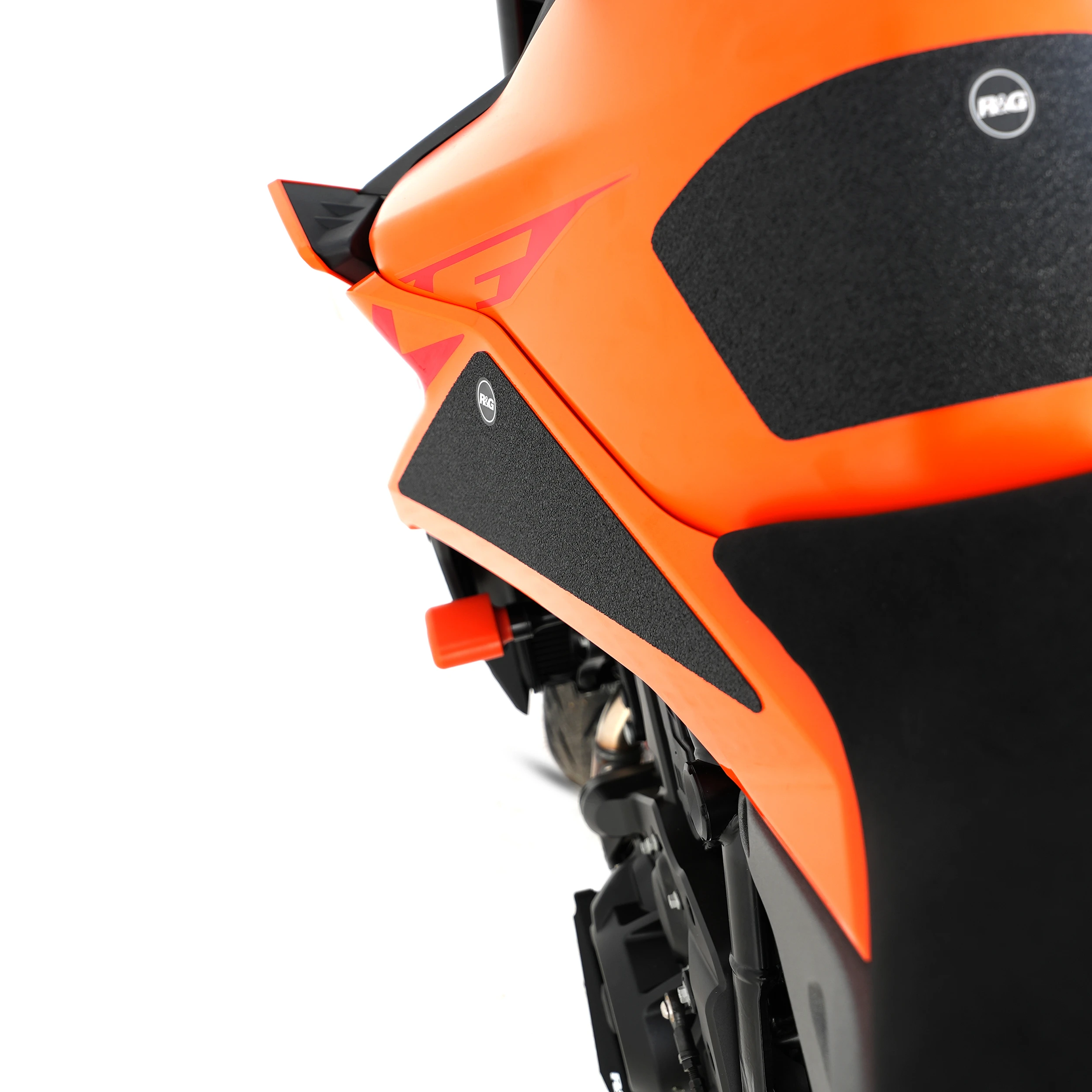 R&G Tank Traction Grips for KTM 990 Duke '24-