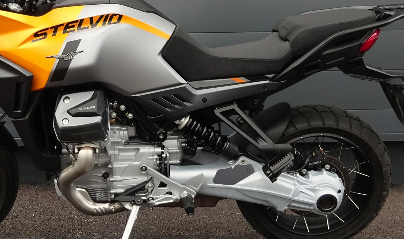 Eazi-Grip Scuff Guard Kit to fit Moto Guzzi V100 '23- & Stelvio '24-