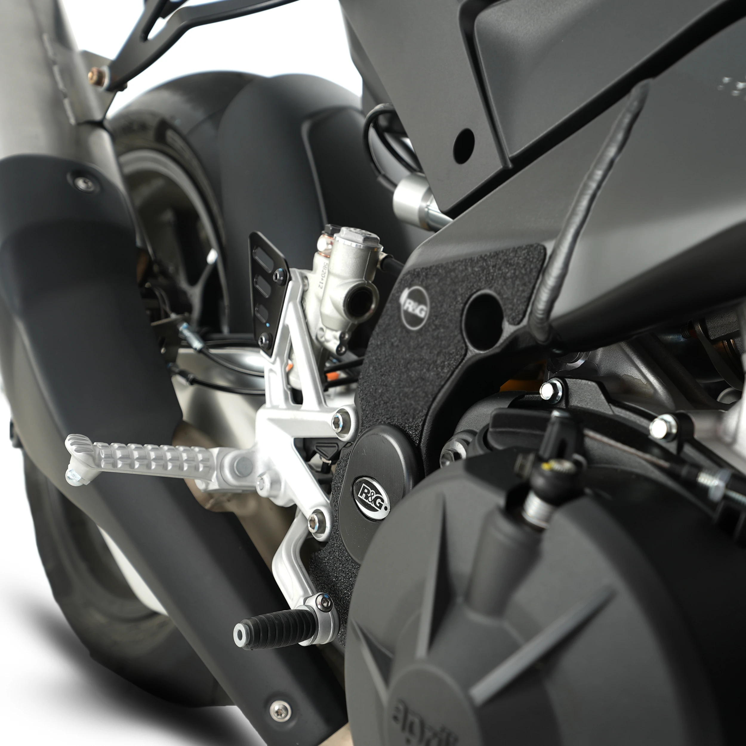 Frame Plug for Aprilia, Tuono V4 1100 Factory '15-, Caponord 1200 '13-, Tuono V4 & RSV4 1100 Factory '21-'24 models.