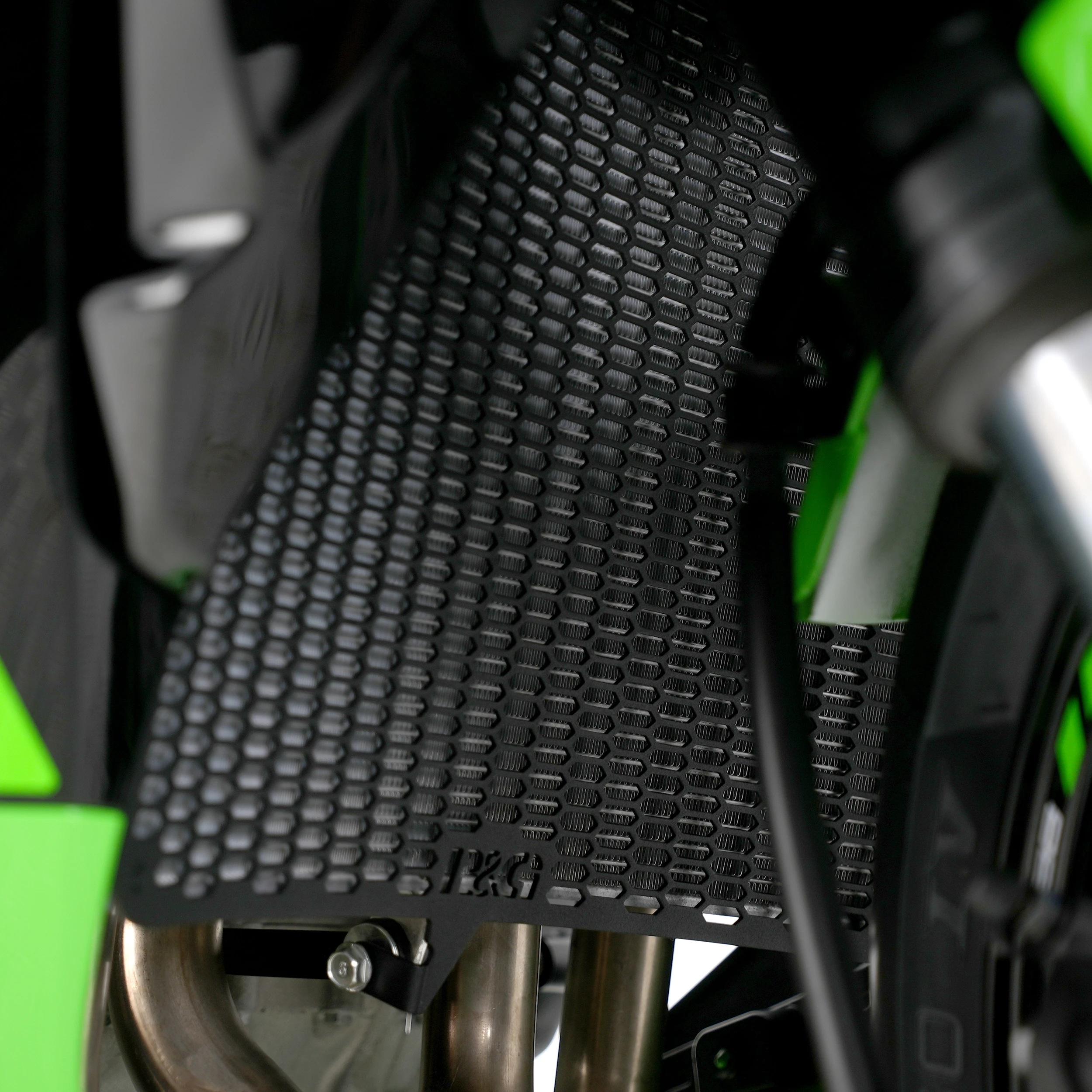 PRO Radiator Guard for Kawasaki ZX-6R '19-'24 & ZX636  '13- '18