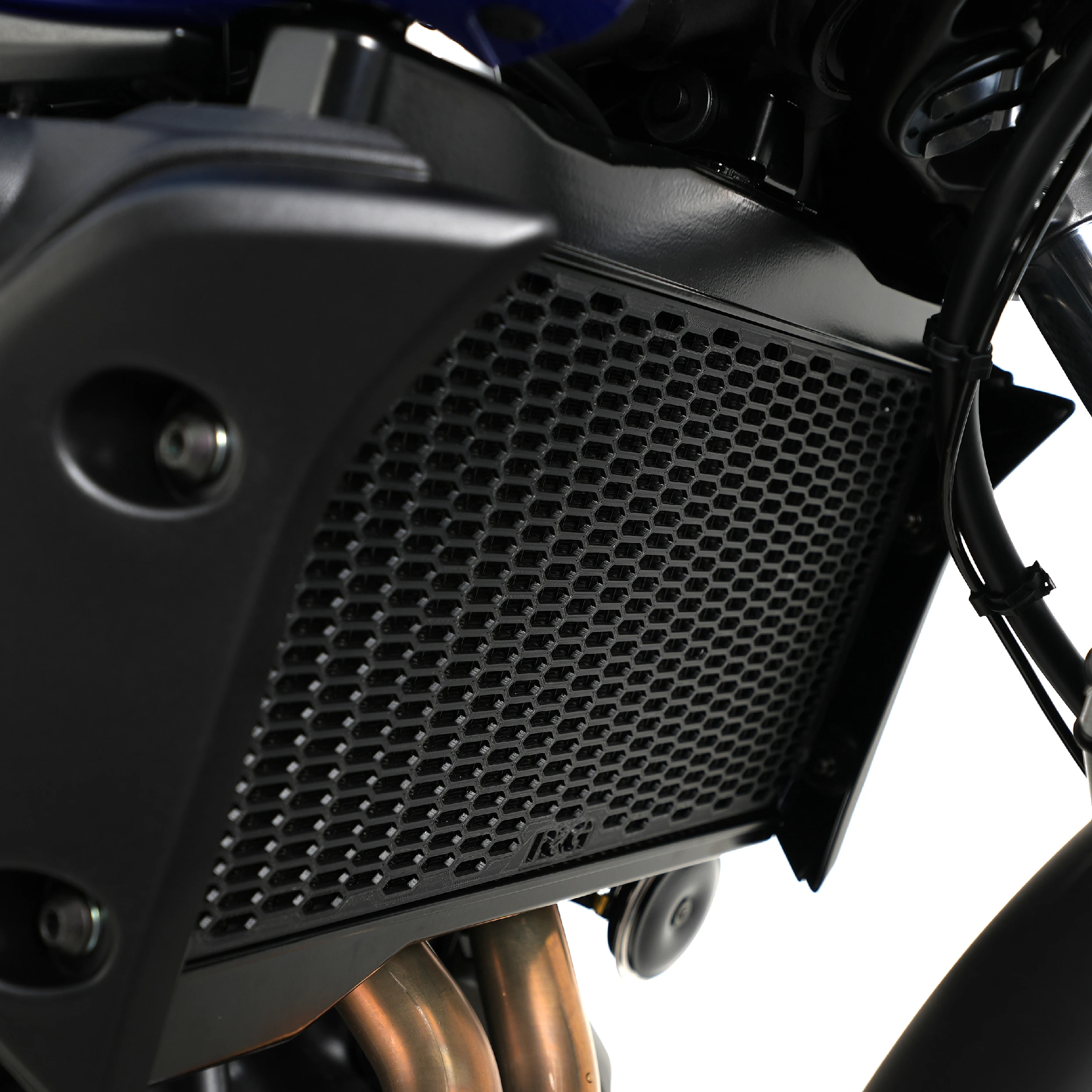 PRO Radiator Guard For Fantic Caballero 700 '23-, Yamaha MT-07 '14- '24, Tracer (7, 7GT) '21- XSR700 '16-, Tracer 700 '16-'20