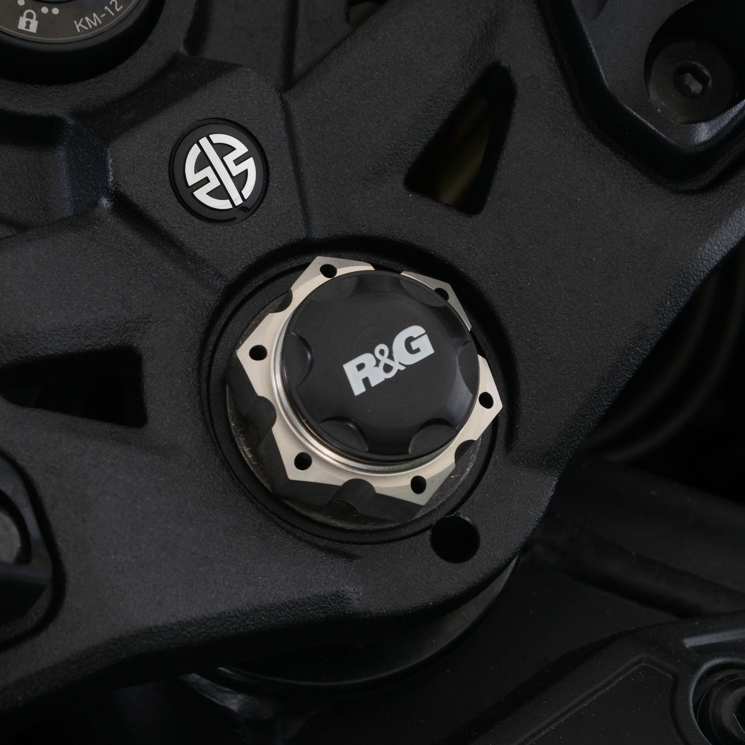 Top Yoke Cap for Kawasaki Ninja H2 SX '18- '24 & ZZR1400 '19- & BMW M1000R '23- '24
