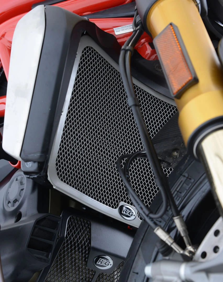 Radiator Guards for Ducati Monster 1200, 1200S, Monster 821 '14- & Hypermotard 950 ’19- (SP/RVE '21-), Diavel 1260 (S) '19-'20, Supersport (S) '17-20 & Supersport 950 S '21- 