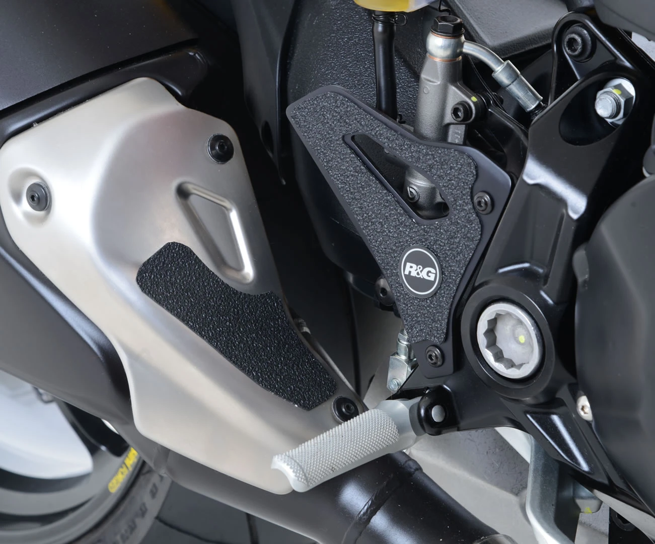 R&G Boot Guard Kit for Ducati Monster 1200 R '16- models