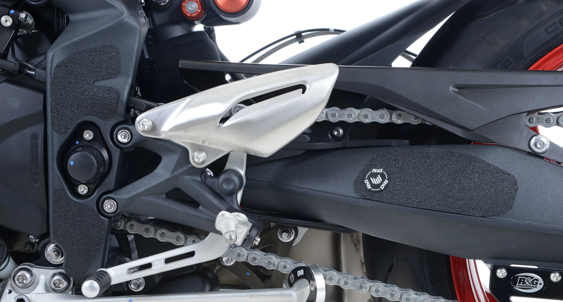 R&G Boot Guard Kit for the Triumph Street Triple '13-'16, Street Triple R '13-'16 and Street Triple RX '15-'16 