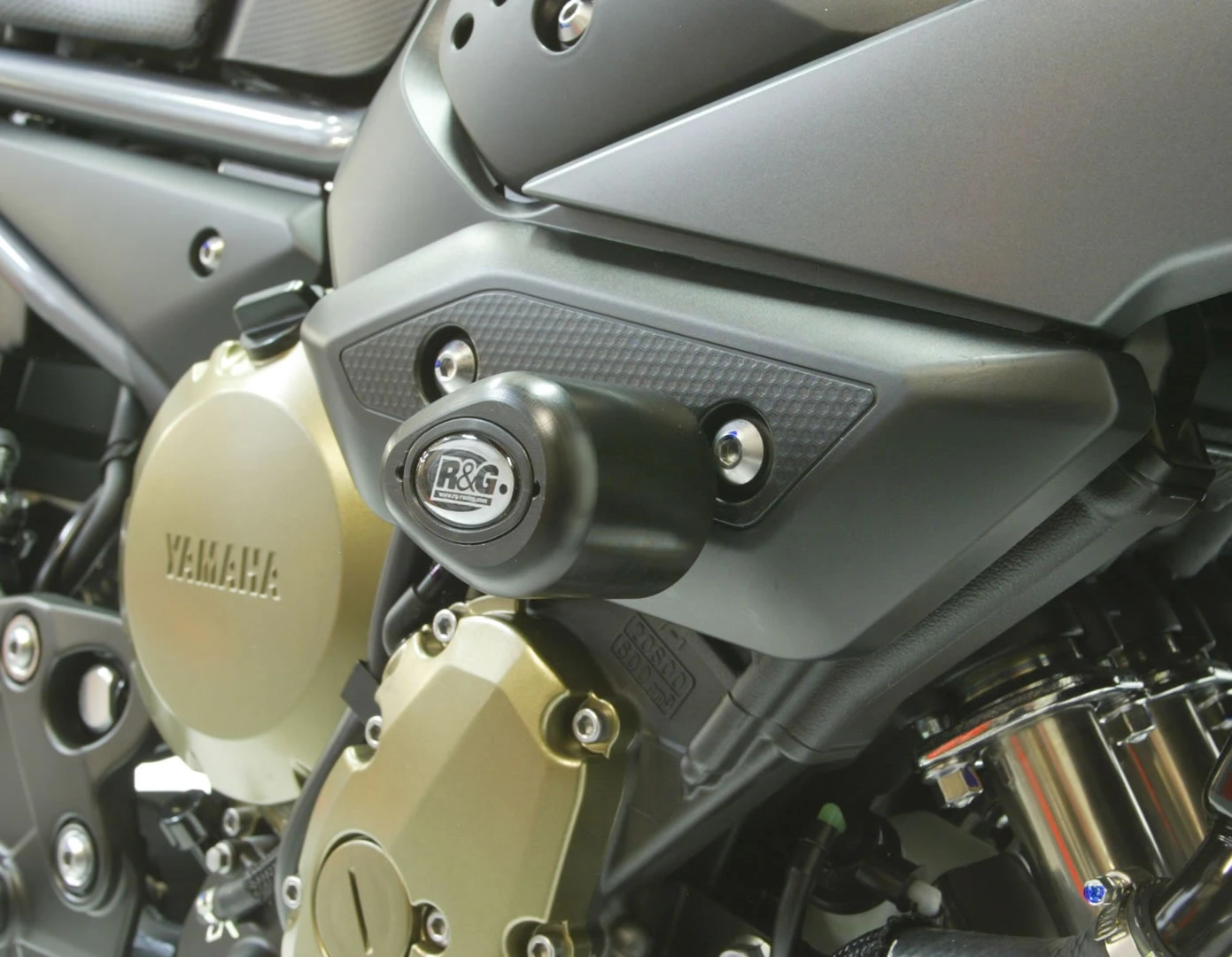 Crash Protectors - Aero Style for Yamaha XJ6 '09- and Diversion '09-