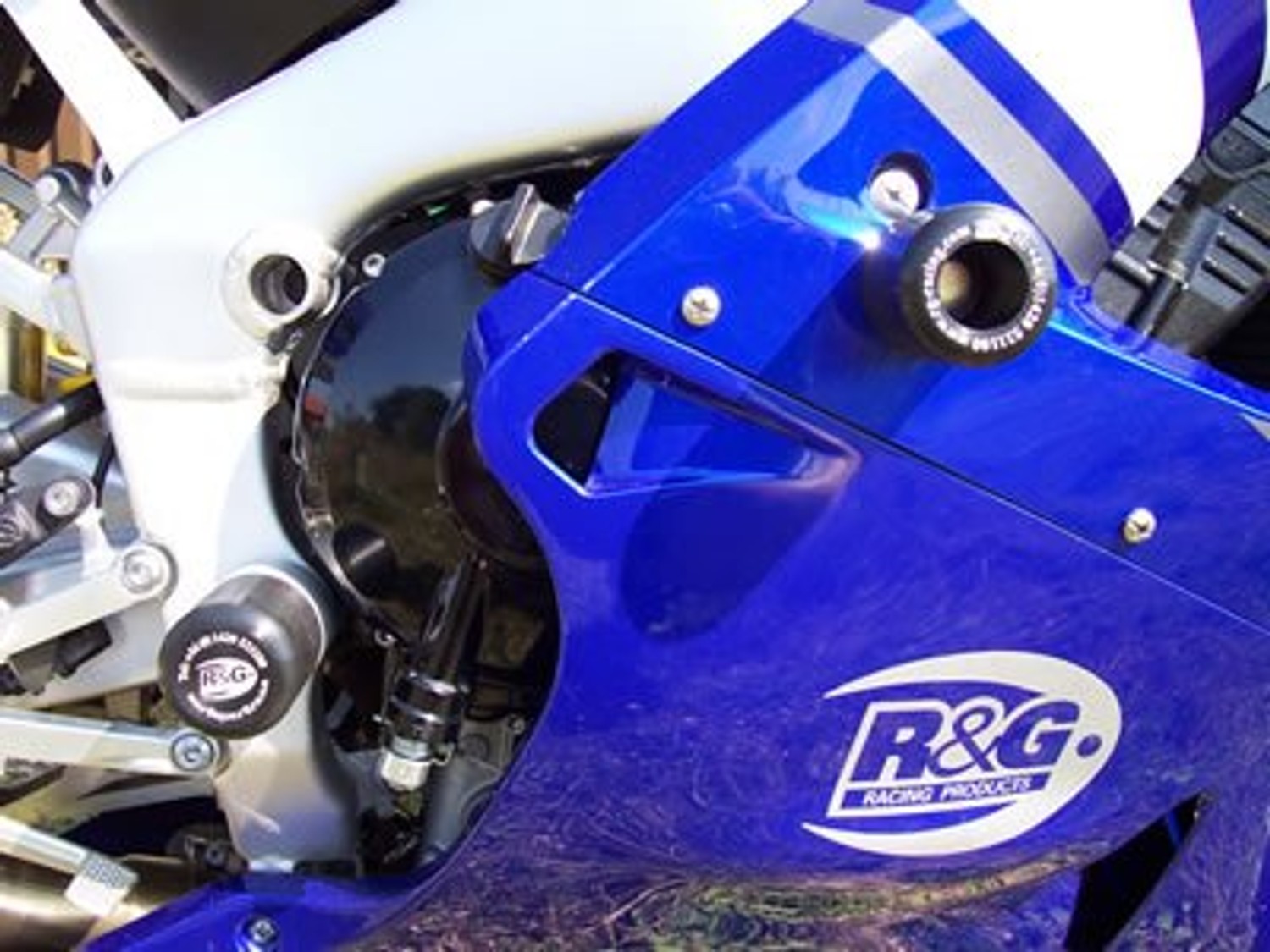 R&G Sturzpads Set vorn Yamaha YZF R1 2002-2003 Crash Protectors Kit front
