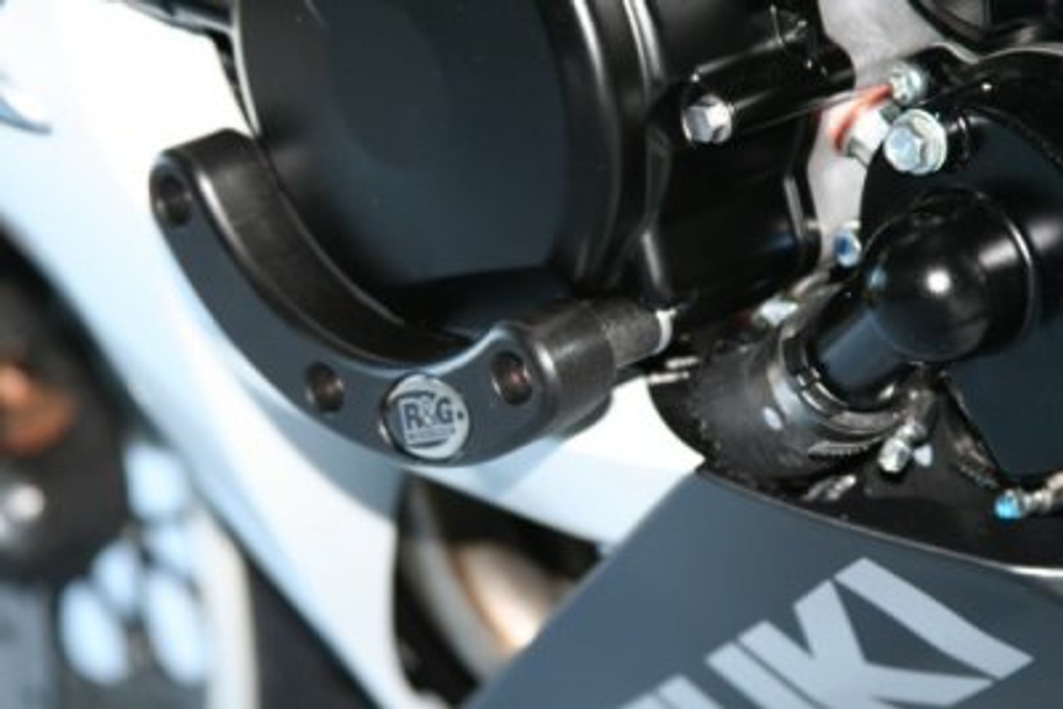 2010 L0 R&G RACING RIGHT HAND SIDE ENGINE CASE SLIDER FOR Suzuki GSX-R750 RHS 